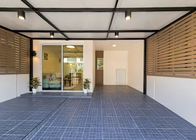 3-bed townhouse for sale near MRT Bang Phlu, photo 4 of 5