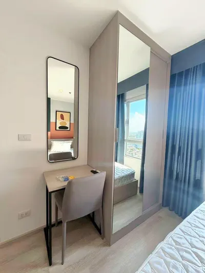 Condo à louer à Elio Sathorn-Wutthakat, photo 2 sur 5