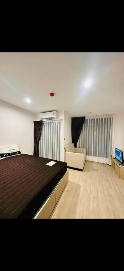 Condo for rent near BTS Bang Na, photo 1 of 5