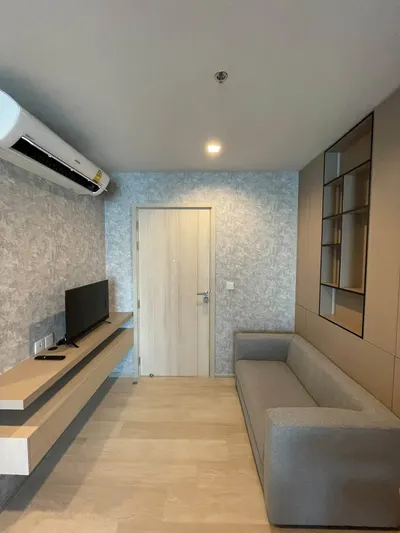 1-bed condo for rent at Life One Wireless, photo 1 of 8