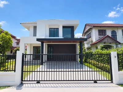Maison 4 chambres à vendre près de la station MRT Bang Phlu, photo 1 sur 5
