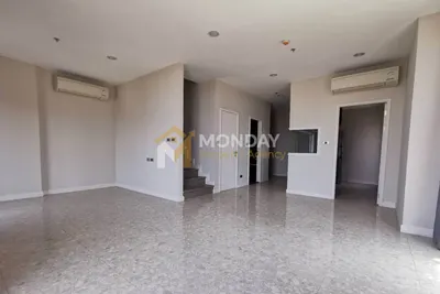 Condo 2 chambres à vendre à The Crest Sukhumvit 34, photo 2 sur 5