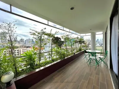 2-bed apartment for rent near BTS Thong Lo, photo 1 of 5