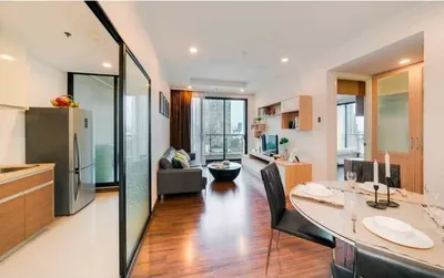 Condo 2 chambres à louer à Supalai Elite Sathon - Suanplu, photo 1 sur 5