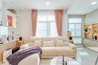 Mantana Bangna-Wongwaen Exit 2 มัณฑนา บางนา-วงแหวน ทางออก 2的4房独栋住宅出租，第1张，共5张
