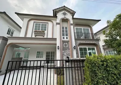 Grandio Bangna KM.5の4ベッドルーム一戸建て（賃貸）、写真1/5