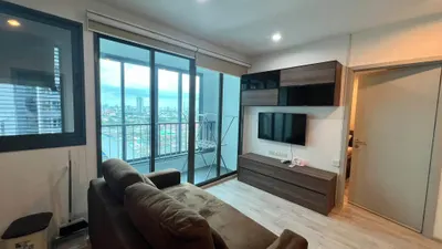 Condo 2 chambres à vendre près de la station MRT Bang Khun Non, photo 5 sur 5