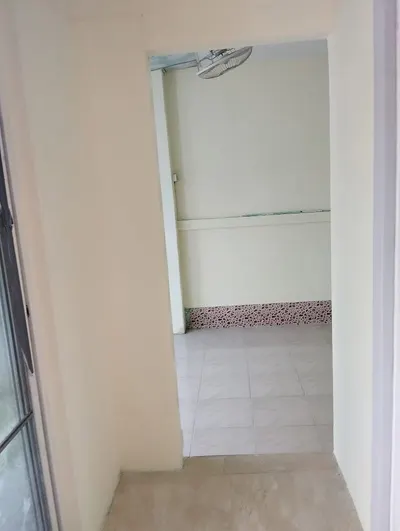 3-bed townhouse for sale near MRT Khu Bon, photo 3 of 5
