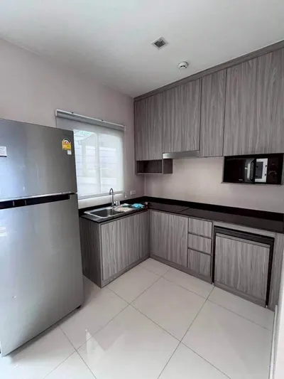 3-bed townhouse for rent near ARL Ban Thap Chang, photo 2 of 5