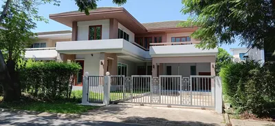 4-bed house for sale near MRT Bang Phlu, photo 2 of 5