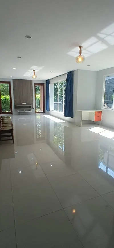4-bed house for sale near MRT Bang Phlu, photo 3 of 5
