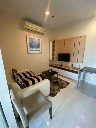 Condo 1 chambre à louer près de la station BTS Phra Khanong, photo 3 sur 5