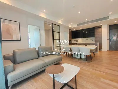 2-bed condo for rent near BTS Chit Lom, photo 1 of 5