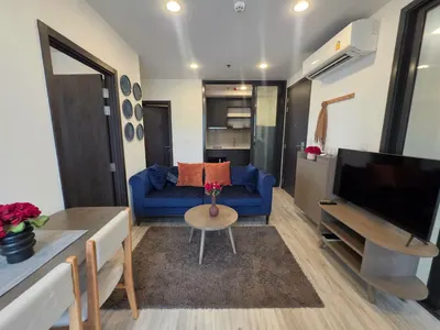 2-bed condo for rent near MRT Huai Khwang, photo 4 of 15