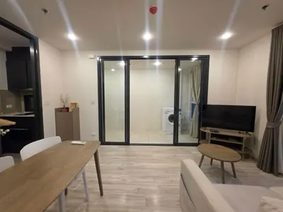 2-bed condo for rent near MRT Huai Khwang, photo 12 of 15