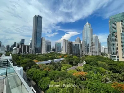 2-bed condo for rent near BTS Chit Lom, photo 1 of 5