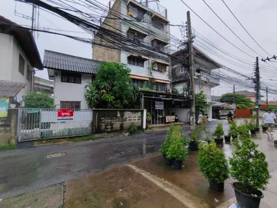 MRT 邦苏站附近的2房独栋住宅出售，第3张，共4张