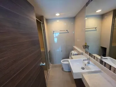 Condo 1 chambre à louer près de la station MRT Sukhumvit, photo 5 sur 5
