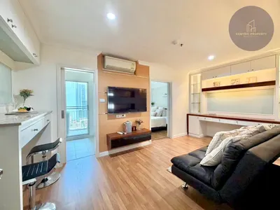 Condo 1 chambre à louer à Lumpini Place Rama 9 - Ratchada, photo 3 sur 5