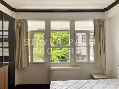 3-bed apartment for rent near BTS Phrom Phong, photo 4 of 5