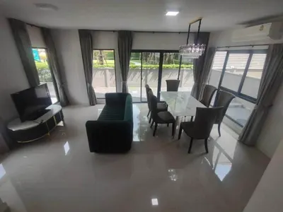 Baan Klang Mueng Ramintra 83 Station的4房独栋住宅出租，第10张，共10张
