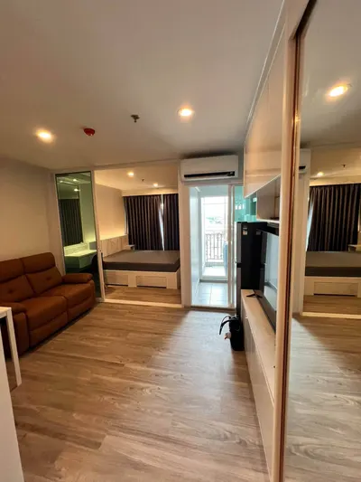 Regent Home Bangna的公寓出租，第1张，共5张