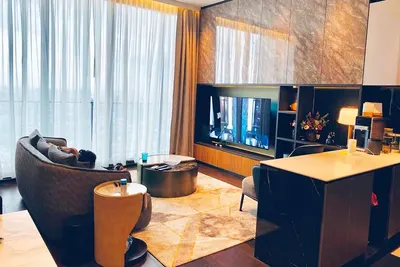 3-bed condo for rent at Whizdom Essence Sukhumvit, photo 1 of 5