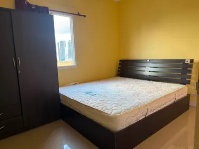 2-bed condo for rent near MRT Huai Khwang, photo 3 of 5