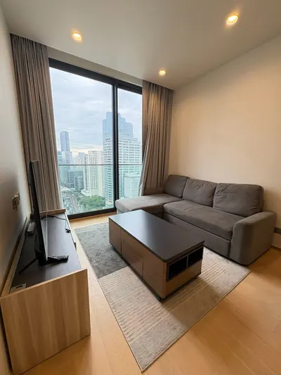 Condo 2 chambres à louer près de la station BTS Saint Louis, photo 1 sur 5