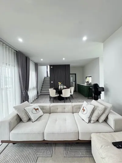3-bed house for rent at Saransiri Ramkhamhaeng, photo 4 of 5
