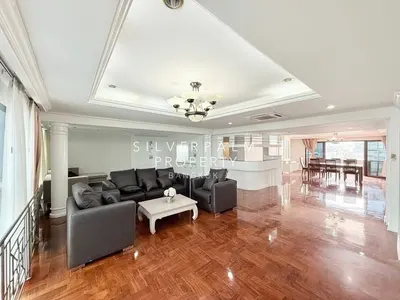 Appartement 3 chambres à louer près de la station BTS Phrom Phong, photo 3 sur 5
