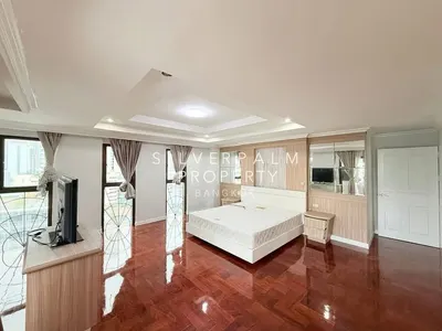 Appartement 3 chambres à louer près de la station BTS Phrom Phong, photo 5 sur 5