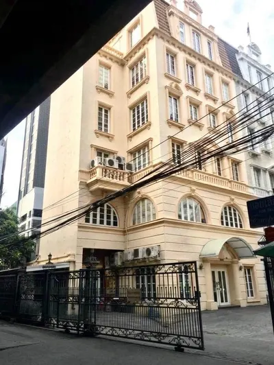 Commercial space for rent near MRT Huai Khwang, photo 3 of 3
