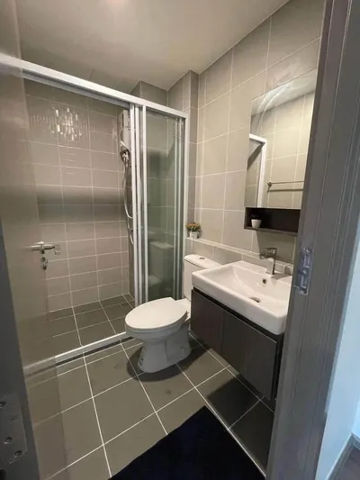 1-bed condo for rent near MRT Bang Khun Non, photo 5 of 5