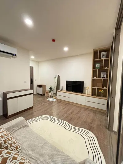 1-bed condo for rent near MRT Bang Khun Non, photo 4 of 5