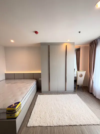 Regent Home Wutthakat Building B的1房公寓出租，第4张，共5张