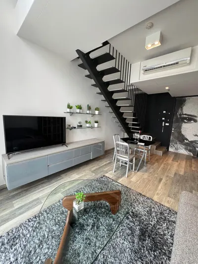 ให้เช่าคอนโด The Lofts Ekkamai รูปที่ 2 จาก 5