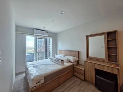 Condo à louer à Regent Home Bangna, photo 1 sur 5