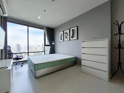 Rhythm Sukhumvit 42の1ベッドルームコンドミニアム（賃貸）、写真2/5