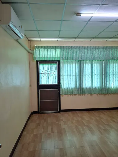 2-bed townhouse for rent near MRT Wong Sawang, photo 4 of 5