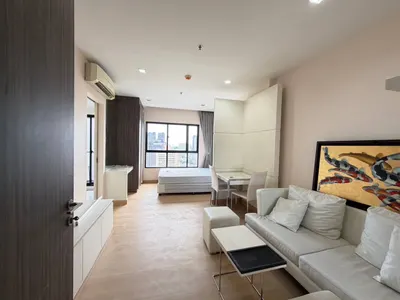 Urbano Absolute Sathon-Taksinの1ベッドルームコンドミニアム（売買）、写真2/5