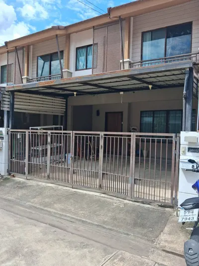Pruksaville 73 Phatthanakanの3ベッドルーム一戸建て（賃貸）、写真3/5
