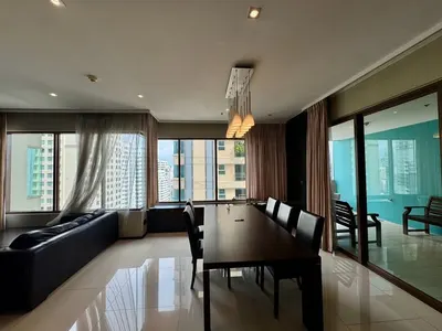 ให้เช่าคอนโด 3 ห้องนอน The Emporio Place รูปที่ 1 จาก 5