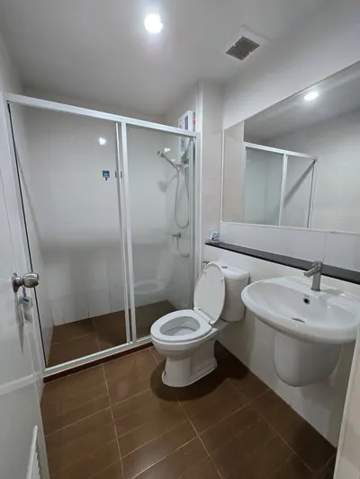 ให้เช่าคอนโดสตูดิโอ Regent Home 97/1 รูปที่ 4 จาก 5