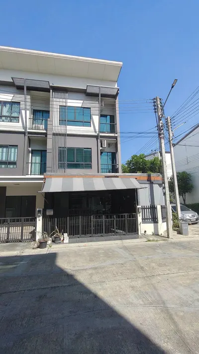 ให้เช่าบ้าน 3 ห้องนอน ใกล้ BTS คูคต รูปที่ 1 จาก 5