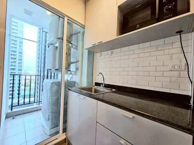 1-bed condo for rent at Regent Home Bangna, photo 9 of 10