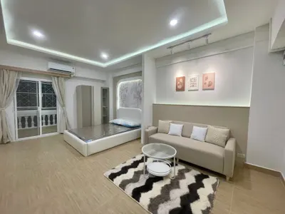 Condo 1 chambre à vendre près de la station MRT Bang Kapi, photo 4 sur 5