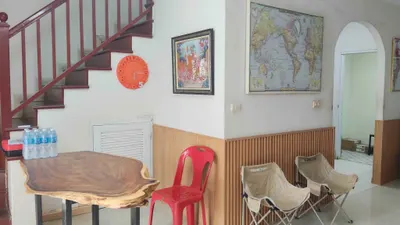 Maison de ville 3 chambres à louer près de la station BTS Bang Na, photo 3 sur 5