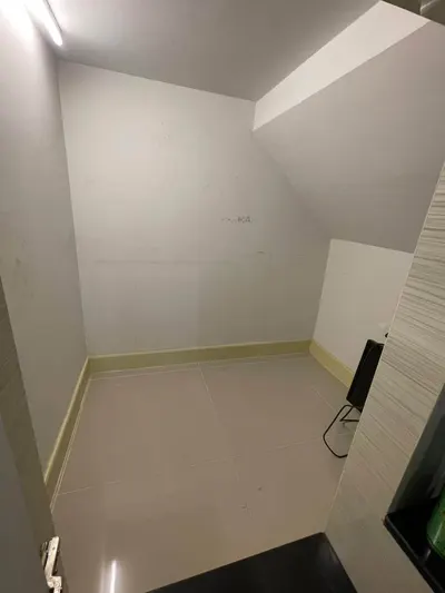 2-bed townhouse for sale near MRT Khu Bon, photo 4 of 5