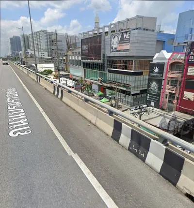 MRT 邦坤暖站附近的商业用房出售，第5张，共5张